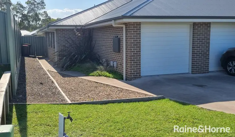 4A Gunbar Way