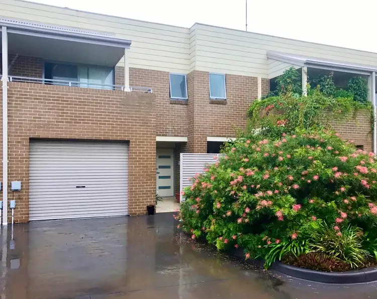 12/1 Brown Street
