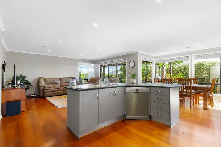 Fifth view of Homely house listing, 10 Wexford Close, Traralgon VIC 3844