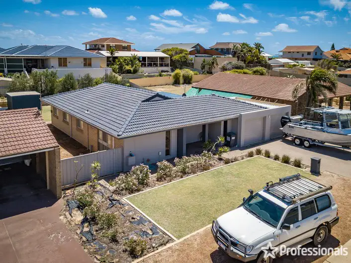 Second view of Homely house listing, 22 Seacrest Street, Tarcoola Beach WA 6530