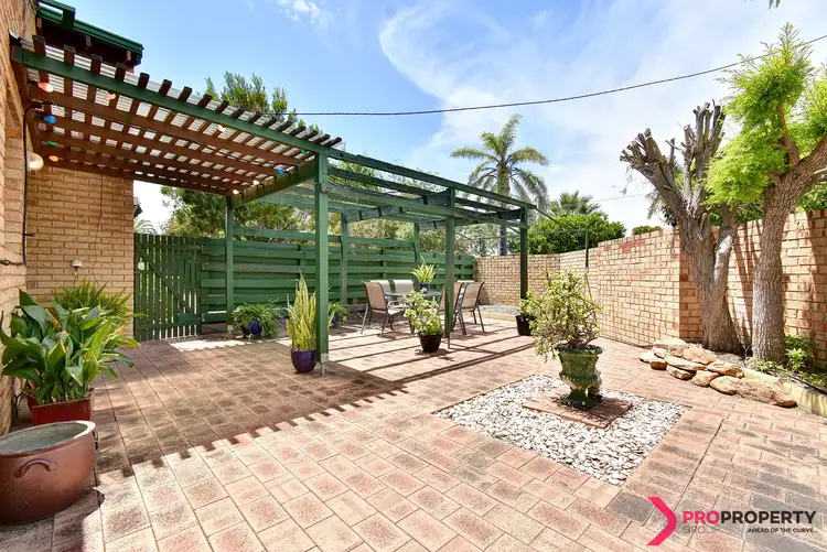 1/27 Moore Street, Dianella WA 6059