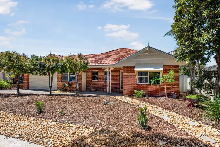 4 Arbour Rise, Pakenham VIC 3810