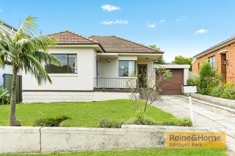 4 Morris Avenue, Kingsgrove NSW 2208