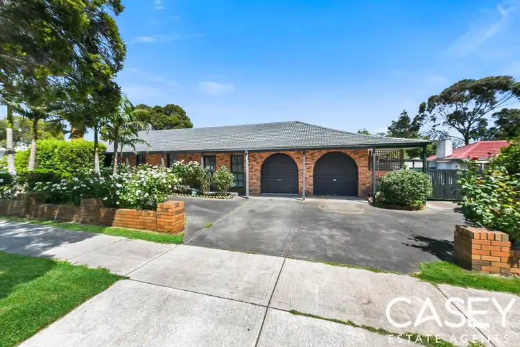 Third view of Homely house listing, 7 Cranbourne Drive, Cranbourne VIC 3977