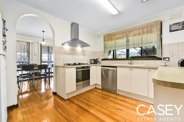 Fifth view of Homely house listing, 7 Cranbourne Drive, Cranbourne VIC 3977