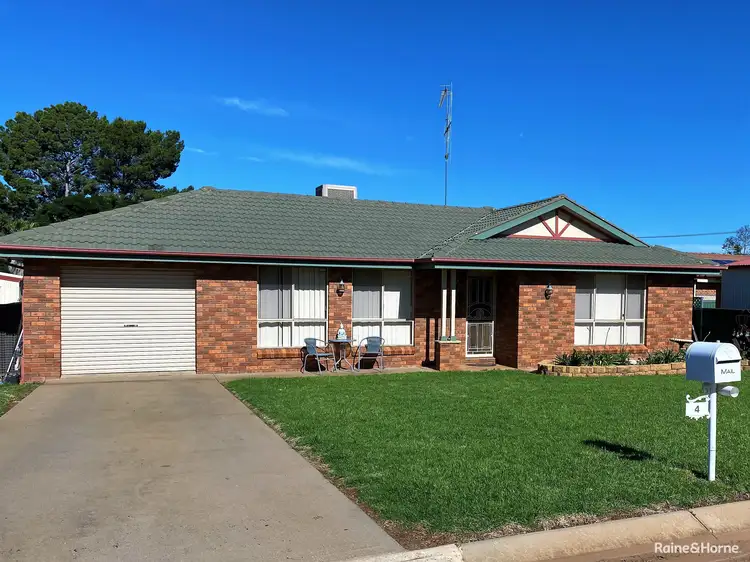 4 Mimosa Road, Parkes NSW 2870