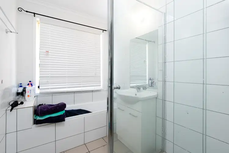 Fifth view of Homely house listing, 2 Bix Court, Crestmead QLD 4132