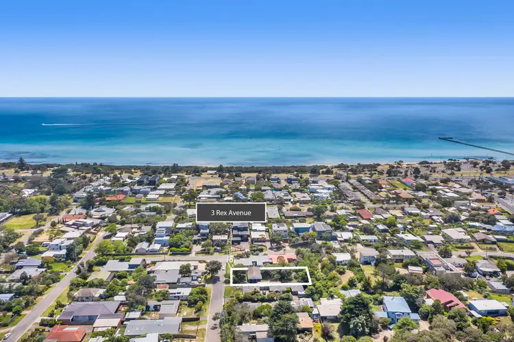 3 Rex Avenue, Rye VIC 3941