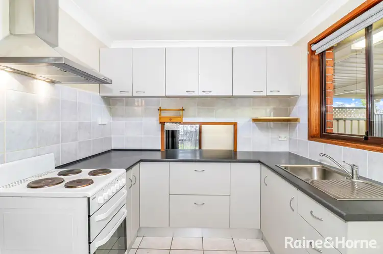 Fifth view of Homely house listing, 2 Daisy Place, Claremont Meadows NSW 2747