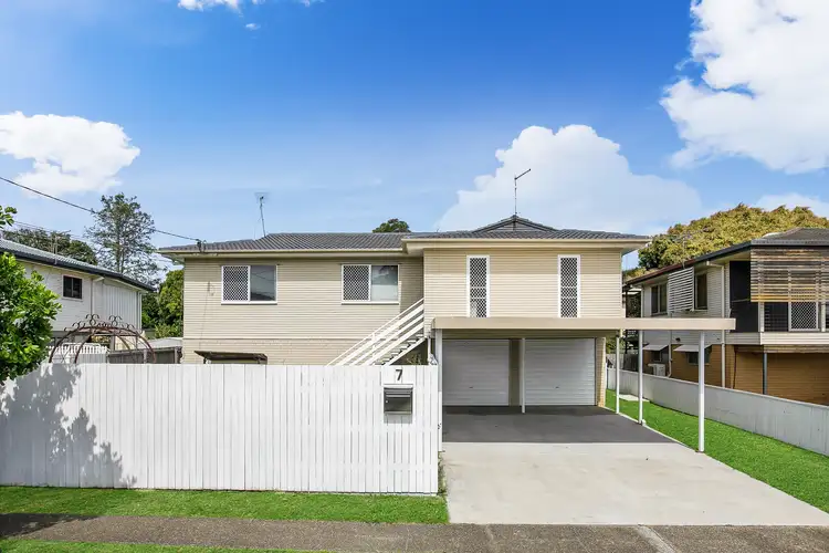 7 LOYNES STREET, Wynnum West QLD 4178