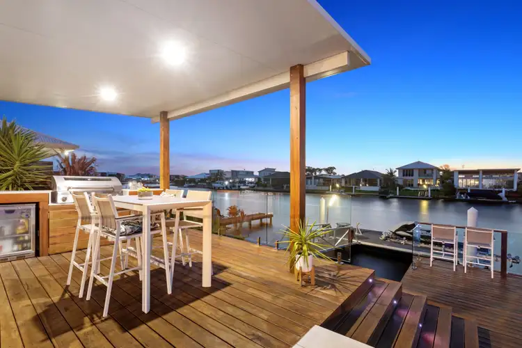 8 Wilshire Place, Pelican Waters QLD 4551