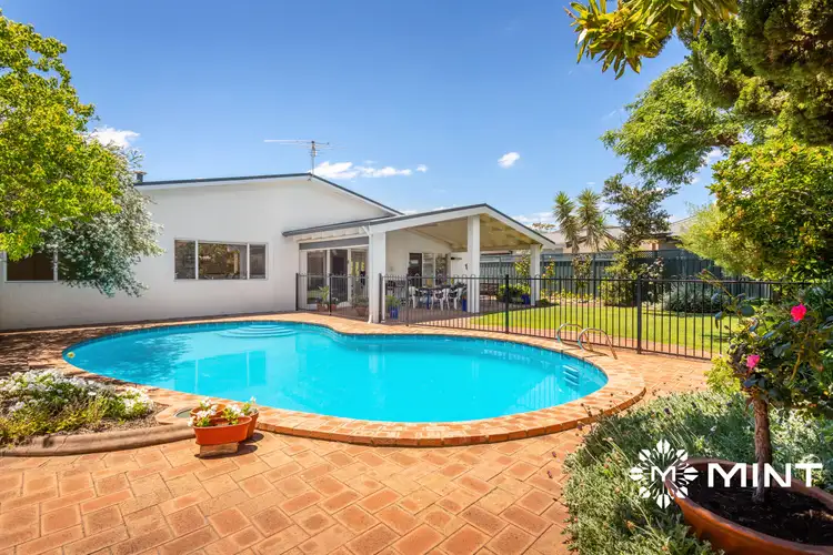 4 Peter Street, Attadale WA 6156