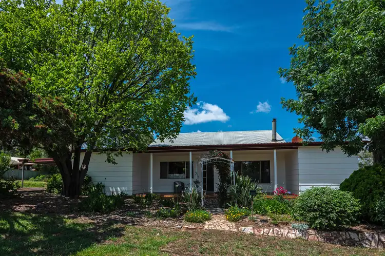 74-76 Yarrow Street, Dunedoo NSW 2844