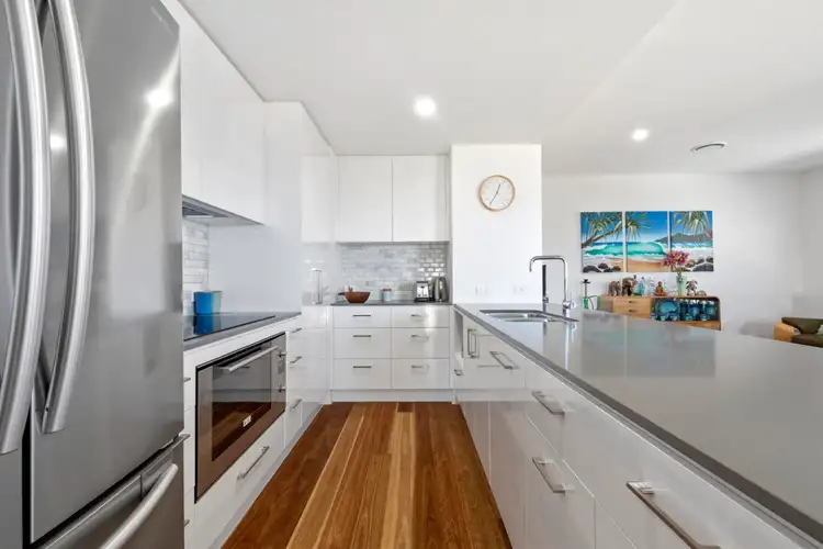 Fourth view of Homely unit listing, 4/16 Upper Gay Terrace, Kings Beach QLD 4551