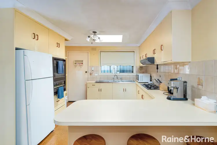 Fourth view of Homely house listing, 31 Geneva Crescent, Lake Albert NSW 2650