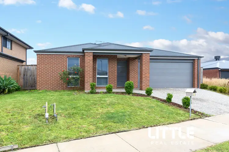 5 Curved Trunk Road, Officer VIC 3809