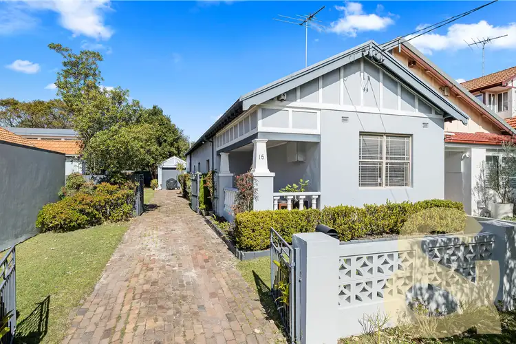 15 Paine Street