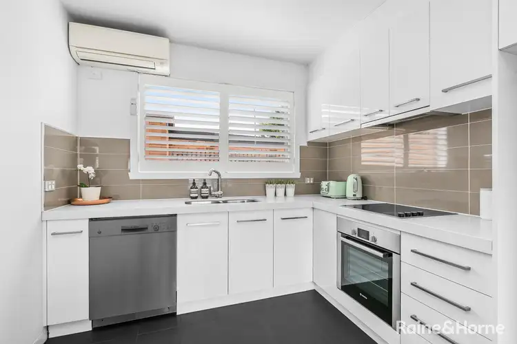 Second view of Homely unit listing, 5/205 Mason Street, Newport VIC 3015