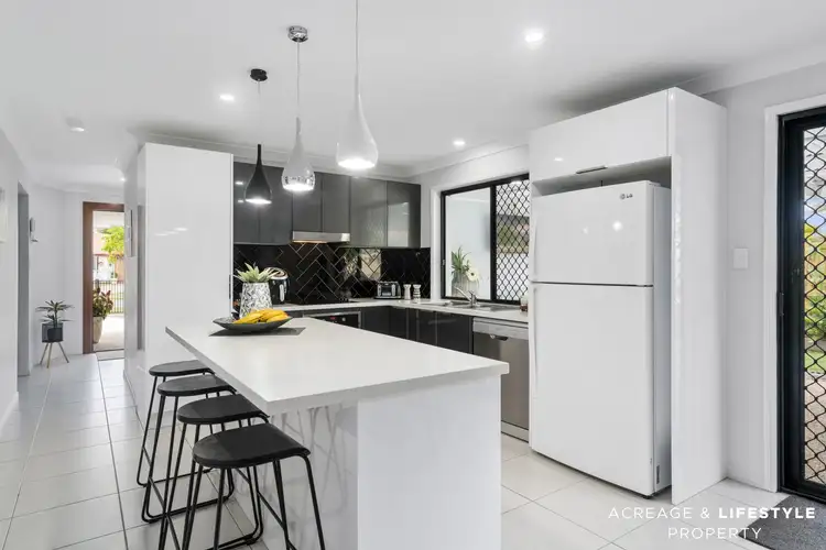 Fifth view of Homely house listing, 8 Smout Court, Sandstone Point QLD 4511