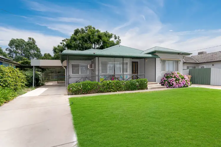 504 Kooringal Road, Lake Albert NSW 2650