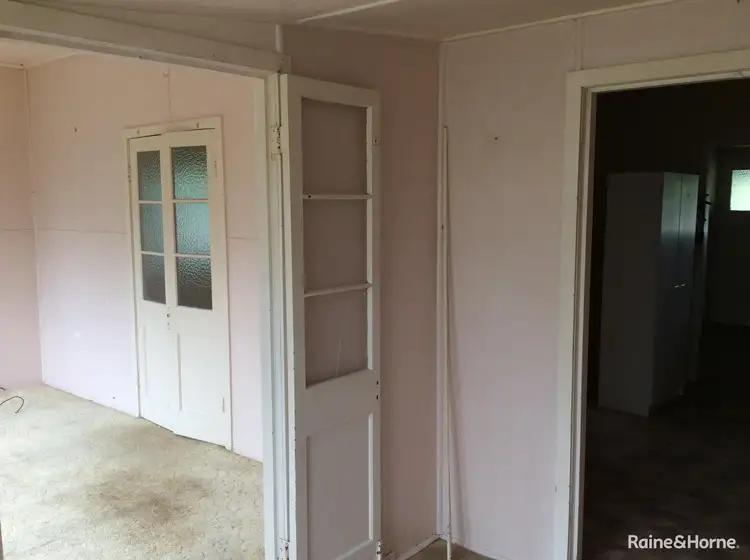 Fifth view of Homely unit listing, 2/490 Esplanade, Torquay QLD 4655