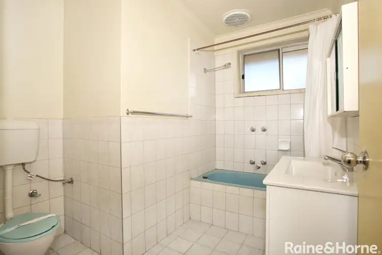 Fourth view of Homely apartment listing, 1-9/18 Quick Street, Pascoe Vale VIC 3044