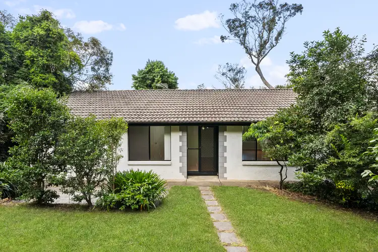14 Woodford Street