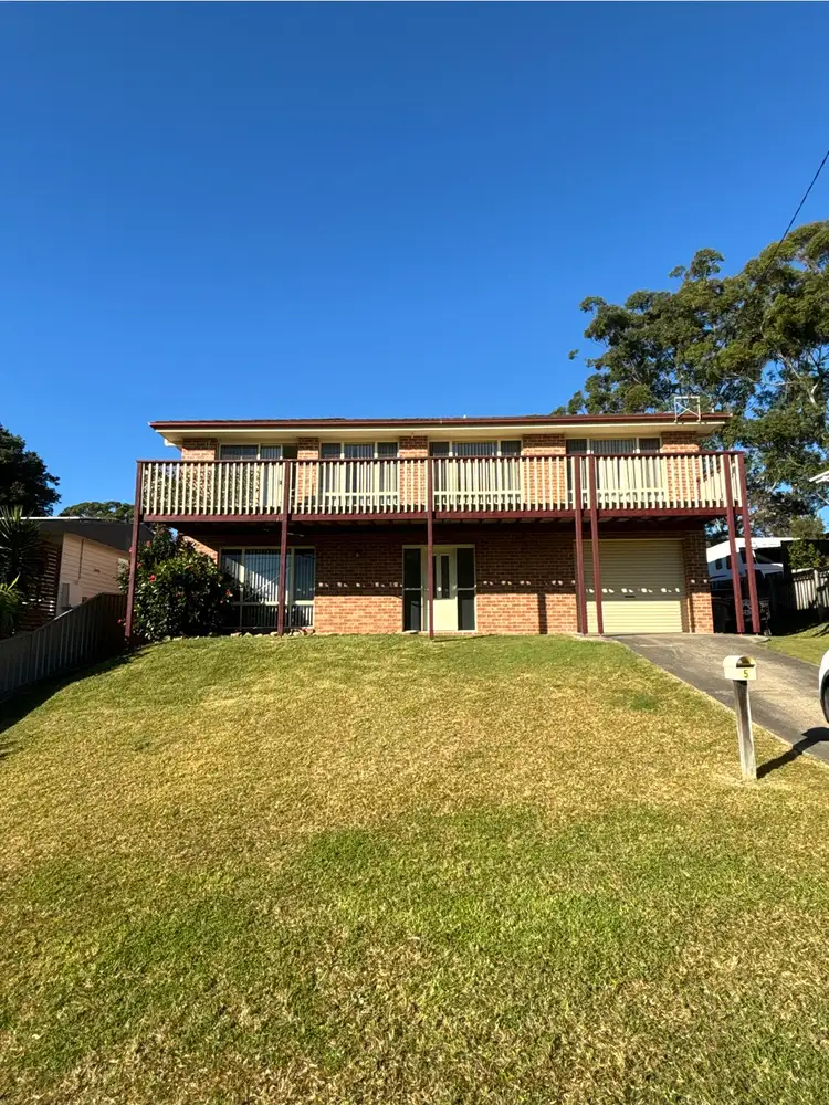 5 Virgo Place, Narrawallee NSW 2539
