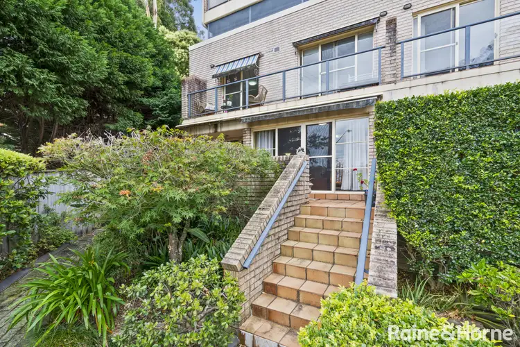 1/92 John Whiteway Drive, Gosford NSW 2250
