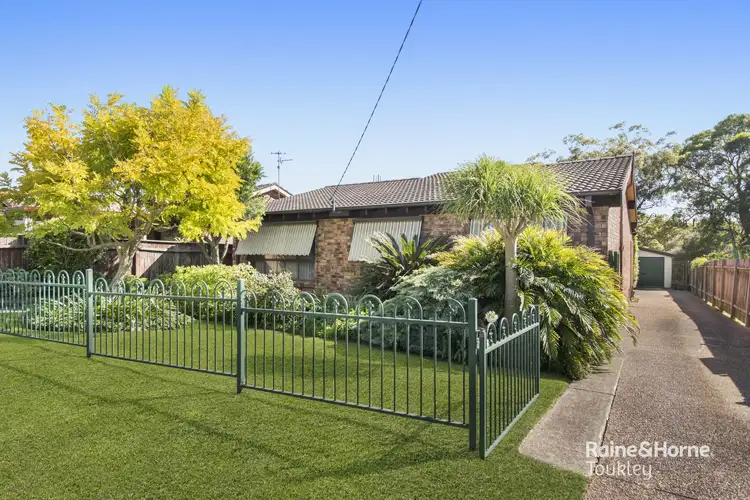 17 Kellys Road, Lake Munmorah NSW 2259