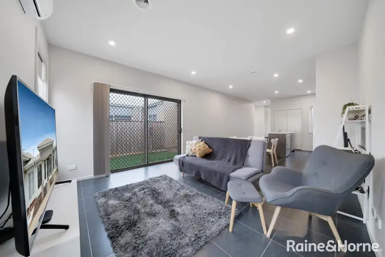 Sixth view of Homely house listing, 10 Baddaginnie Walk, Tarneit VIC 3029