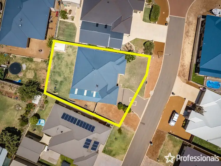 Fourth view of Homely house listing, 4 The Crowsnest, Drummond Cove WA 6532