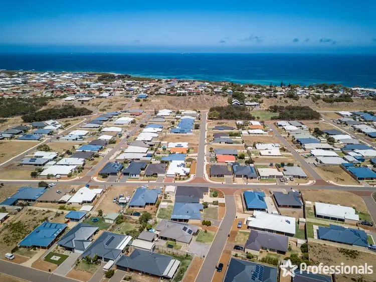 Sixth view of Homely house listing, 4 The Crowsnest, Drummond Cove WA 6532