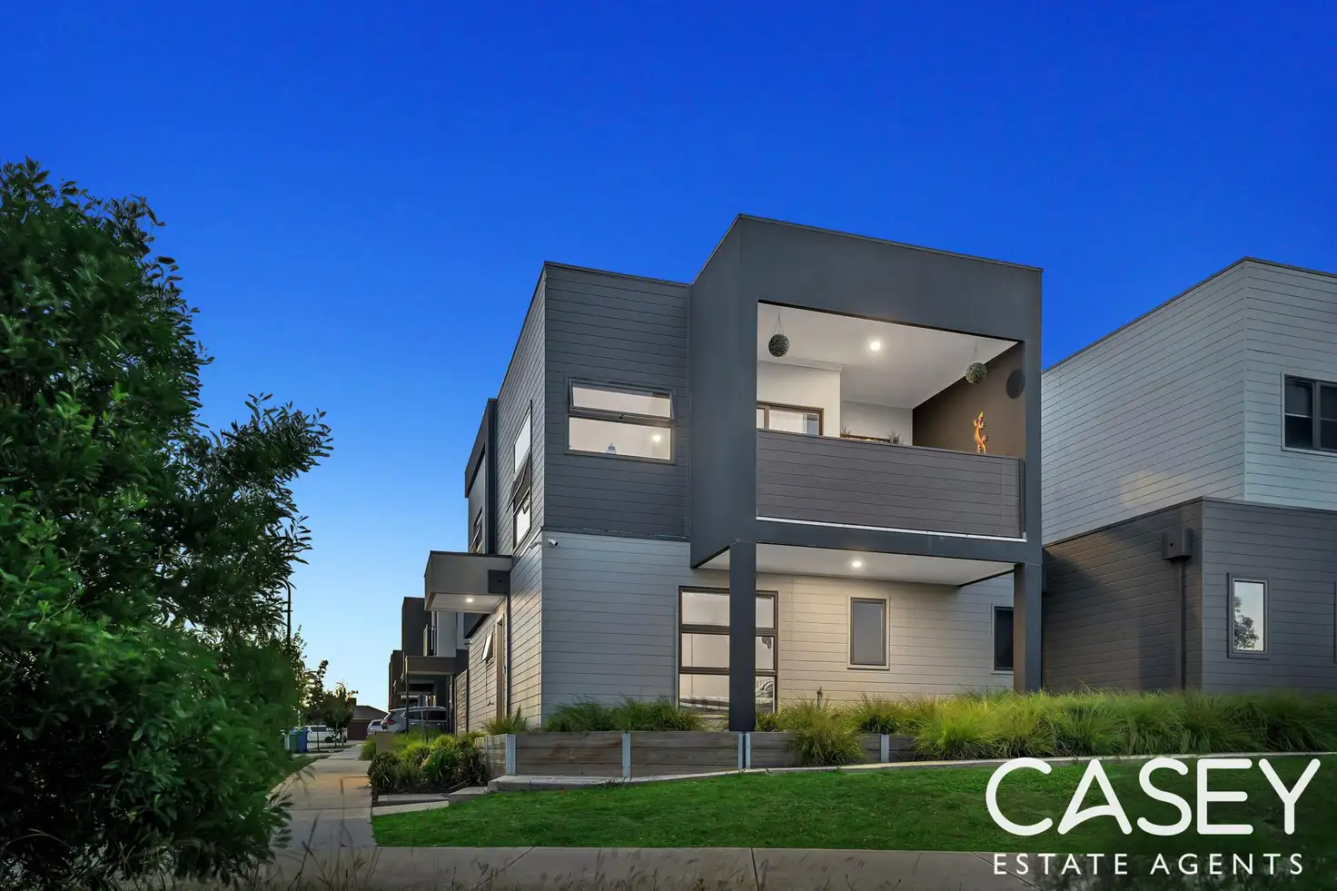 Main view of Homely townhouse listing, 20 Grandvista Crescent, Cranbourne West VIC 3977