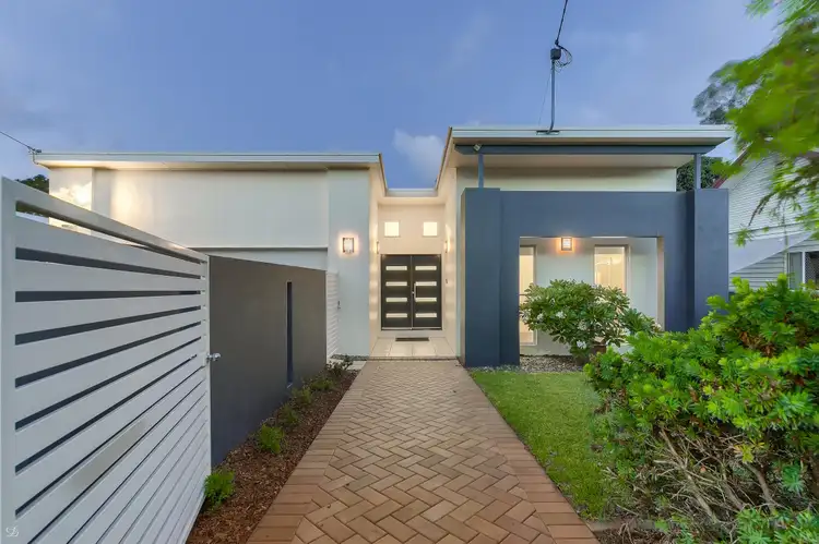 31 Meemar Street, Chermside QLD 4032