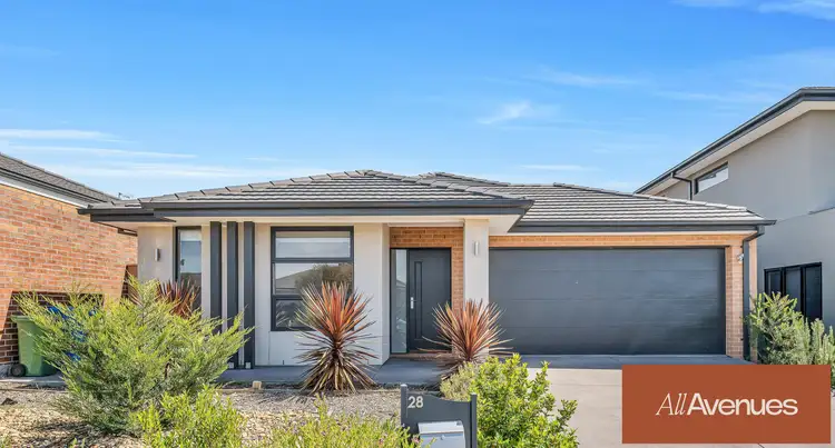 28 Omeara Crescent, Cranbourne East VIC 3977
