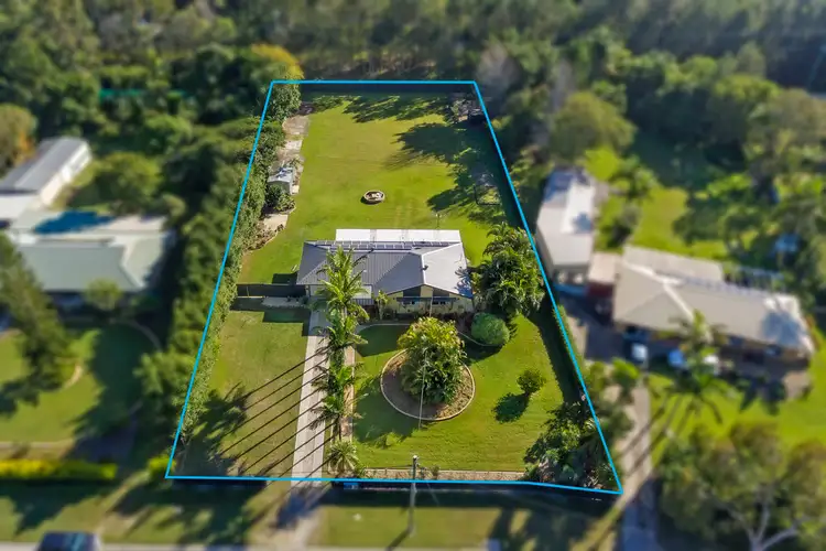 25 Seeana Court, Ningi QLD 4511