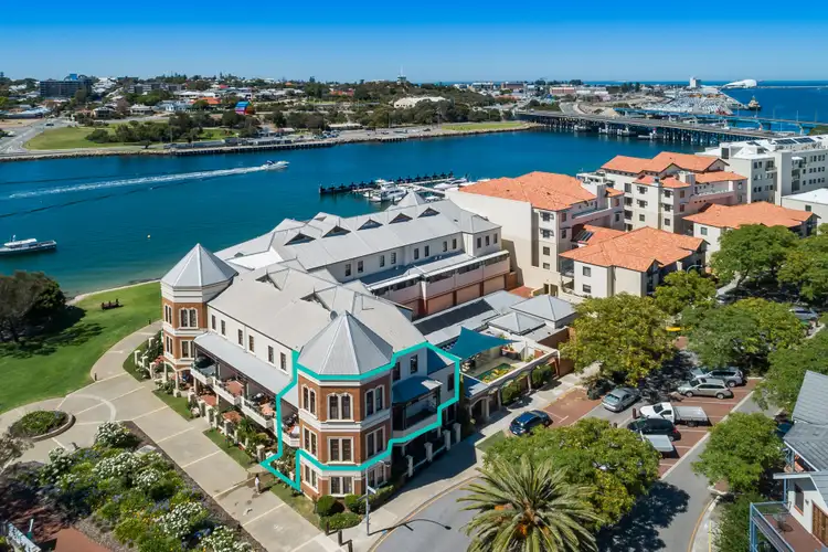 12/12 Doepel Street, North Fremantle WA 6159