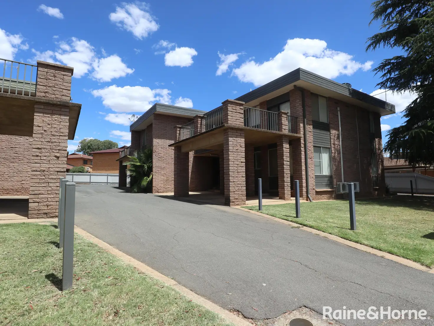 Main view of Homely unit listing, 8/1A Joyes Place, Tolland NSW 2650