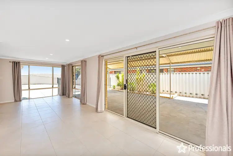 Fifth view of Homely house listing, 8 Foley Court, Mount Tarcoola WA 6530