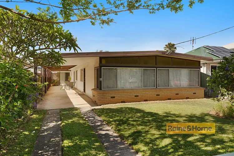 57 Boronia Avenue, Woy Woy NSW 2256