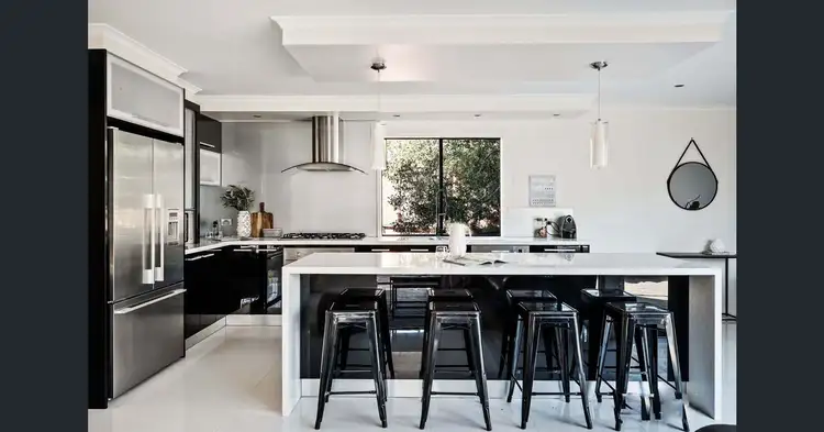 17 Phillip Drive