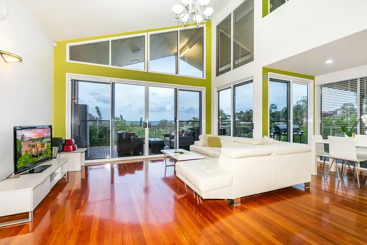 6-8 Hillside Crescent, Edens Landing QLD 4207