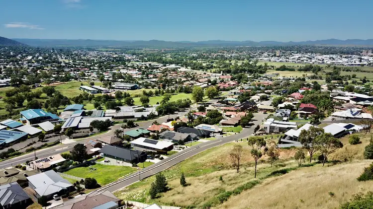 28 Oliver Street, Tamworth NSW 2340