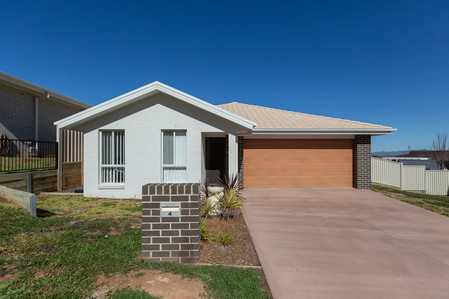 Main view of Homely house listing, 4 Scarborough Close, Tamworth NSW 2340
