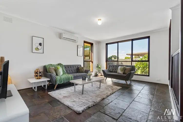 Second view of Homely house listing, 3 Penfold Place, Albanvale VIC 3021