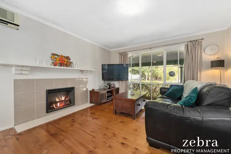 Second view of Homely house listing, 8 Baillie Court, Frankston VIC 3199