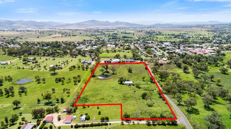 12 Munro Street, Quirindi NSW 2343