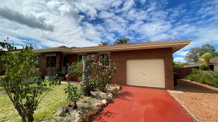47 Tamarine Way, Swan View WA 6056