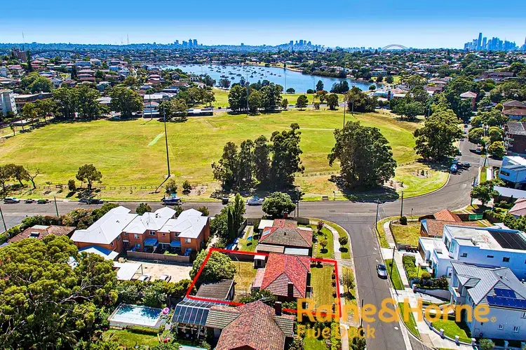 4 Curtin Ave, Abbotsford NSW 2046